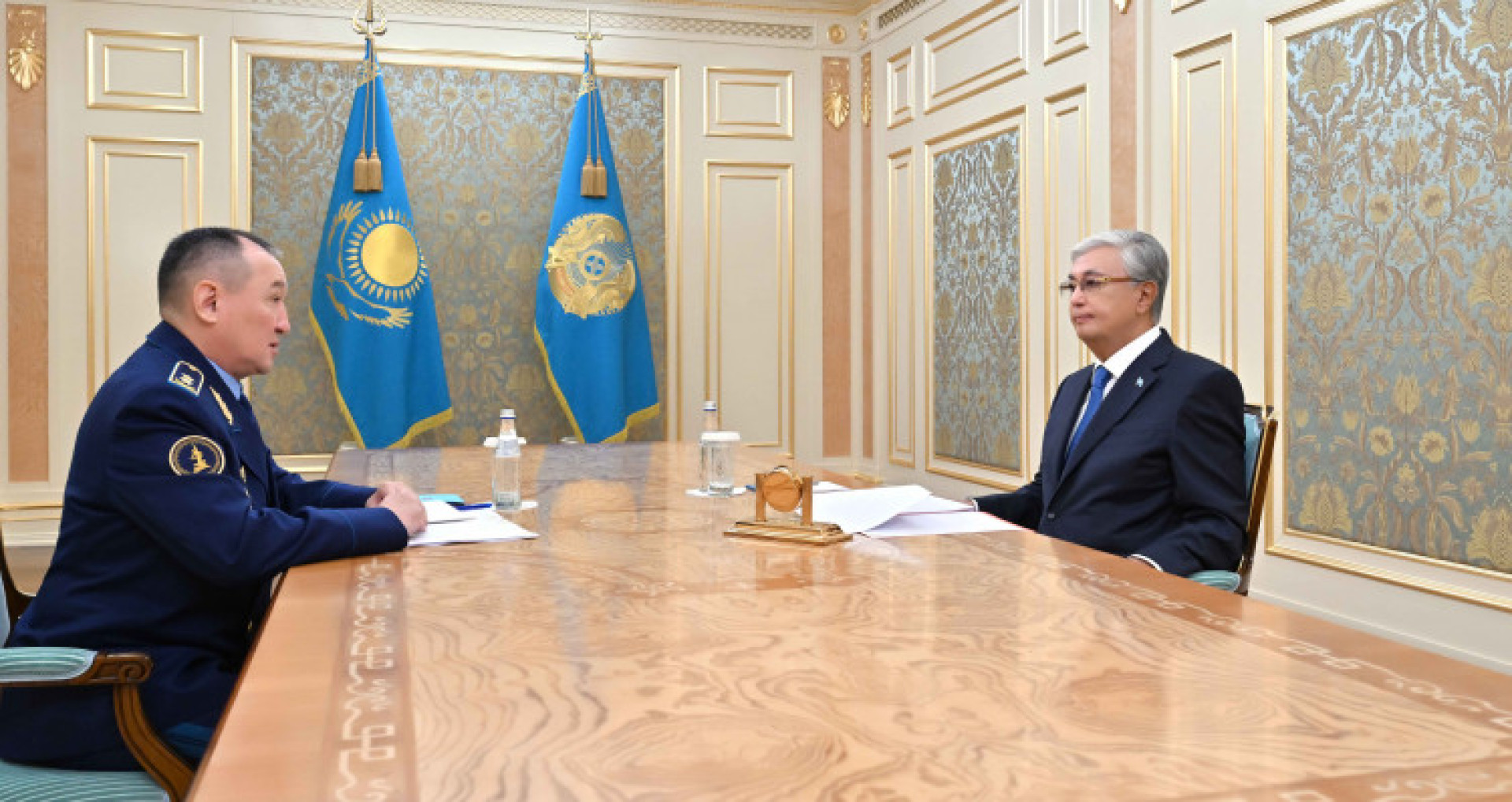 Президент Казахстана принял министра обороны Даурена Косанова