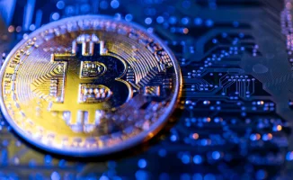 Биткоин устанавливает новый рекорд, преодолевая отметку в 117 тысяч долларов