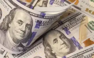 Падение доллара в Казахстане: возможные последствия для экономики и потребительских цен