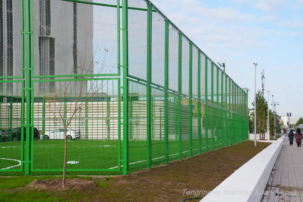 футбольное поле