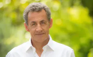 Николя Саркози доставлен в тюрьму Ла-Санте после осуждения