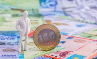 В Казахстане озвучены новые размеры медианной и среднемесячной зарплат