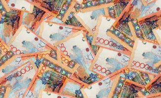 Старые 5000 тенге: время прощаться с привычным?