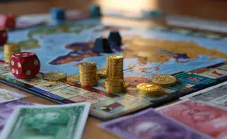 Рынки колеблются: нефть растёт, золото и биткоин падают