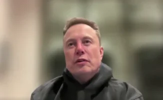 Tesla на собрании акционеров решит, выплатить ли Маску почти триллион долларов