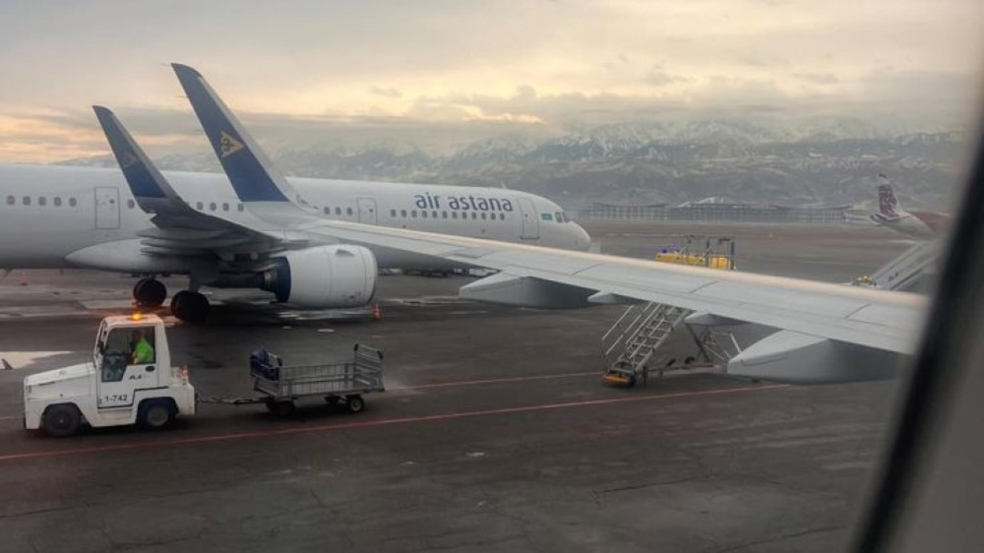 Самолет Air Astana