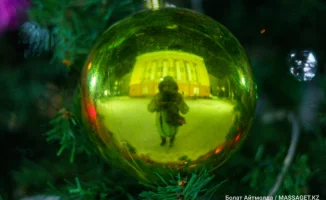 Новогодний карнавальный вихрь: как праздники кружат экономику в снежном танце