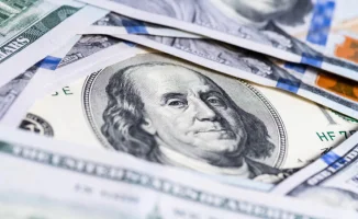 Резкое удешевление доллара в Казахстане: как это повлияет на жизнь граждан?