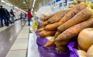 Казахстан расширяет контроль цен на социально значимые продукты: новые меры от Минторга