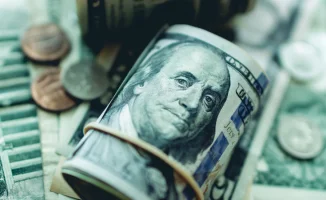 Доллар упал в цене на торгах в Казахстане 26 января