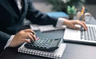 Зарплата налоговиков в Казахстане: 200 тысяч тенге от вице-министра