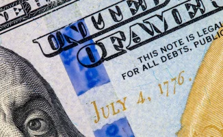 Укрепление Тенге: Как изменение курса доллара влияет на жизнь казахстанцев?