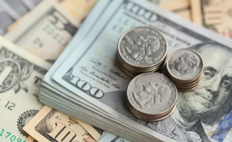 Доллар подешевел в Казахстане: курс на торгах 3 февраля