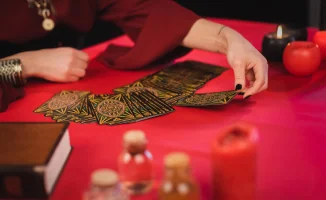 Гадалки на налоговом крючке: пора ли им выйти из тени?