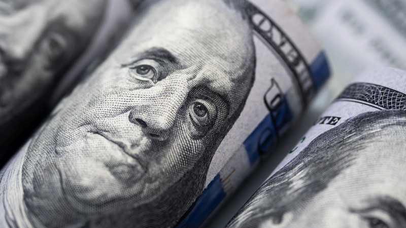 Снижение курса доллара в Казахстане: как это повлияет на жизнь граждан?