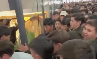 Давка в магазине Тараза: опасный момент с ребёнком на видео