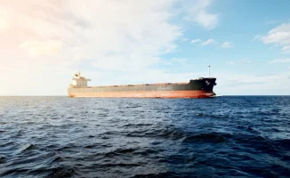 Корейский миллиардер Га-Хен Чонг стал бенефициаром закрытия Ормузского пролива