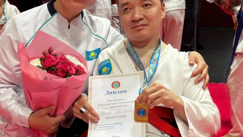 Казахстанский паракаратист Нурмагамбетов обвинил федерацию в вымогательстве зарплаты