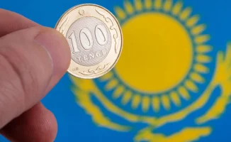 Аналитики пересмотрели прогнозы: что будет с тенге, инфляцией и базовой ставкой