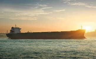 Иранский супертанкер преодолел морскую блокаду США в Ормузском проливе