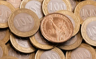 Тенге крепчает: доллар теряет позиции в Казахстане