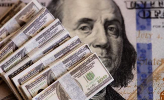 Курс доллара в Казахстане продолжает падение: снижение на 5 тенге может повлиять на цены и экономику страны