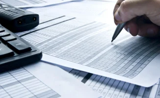 Ошибки налоговиков: массовая блокировка счетов в Казахстане