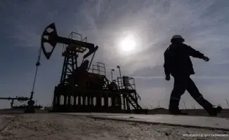 Казахстан сообщает о резком падении добычи нефти, предупреждая о последствиях для экономики
