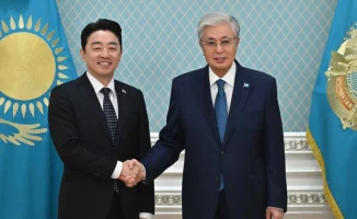 Токаев принял приглашение посетить Сеул от президента Южной Кореи