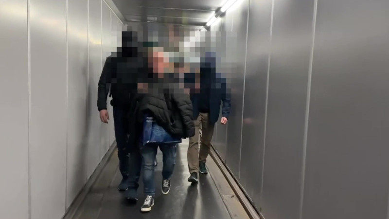 Германия экстрадировала мошенника в Казахстан: ущерб составил 1 миллион долларов