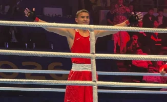 Казахстанский боксер Эмир Мухит одержал уверенную победу, укрепив позиции страны в боксе на международной арене