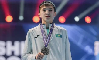 Казахстанская сборная по боксу завоевала 16 медалей на чемпионате Азии U-17 и взрослом уровне