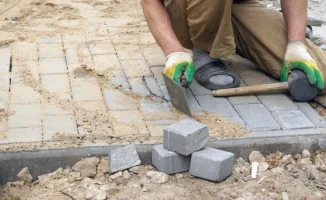 В Павлодаре прокуратура выявила нарушения в планировании ремонта сквера, угрожая бюджетным расходам